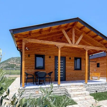 The Mountain Lodge *